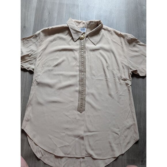 R&M Richards Beige Button-Up Blouse 14W W/ Decorative Pearl Button & Lace Trim - Picture 3 of 9